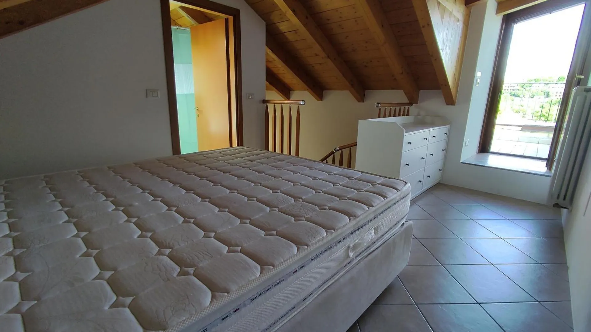 ホテル Le Terrazze del Garda - Immobili e Soluzioni Rent Raffa 0*,