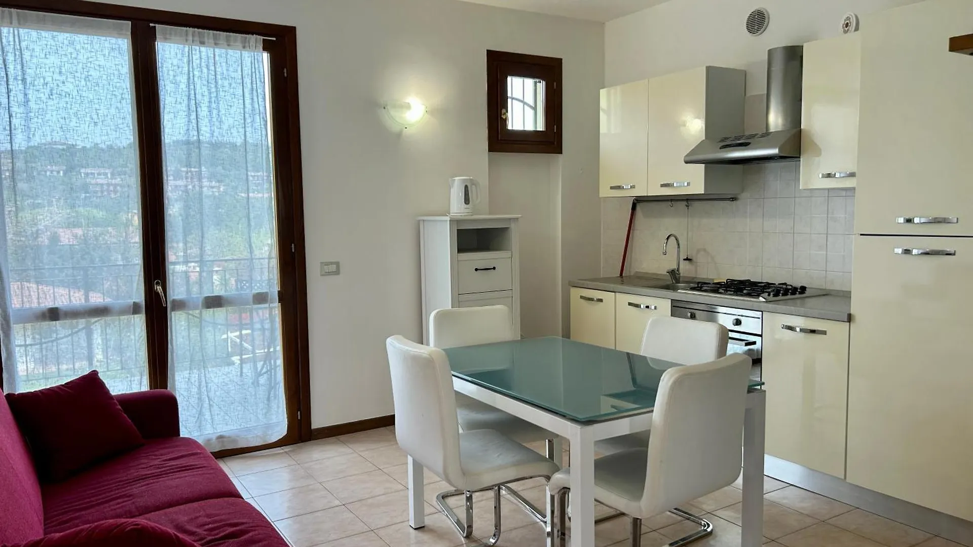 ホテル Le Terrazze del Garda - Immobili e Soluzioni Rent Raffa 0*,  イタリア