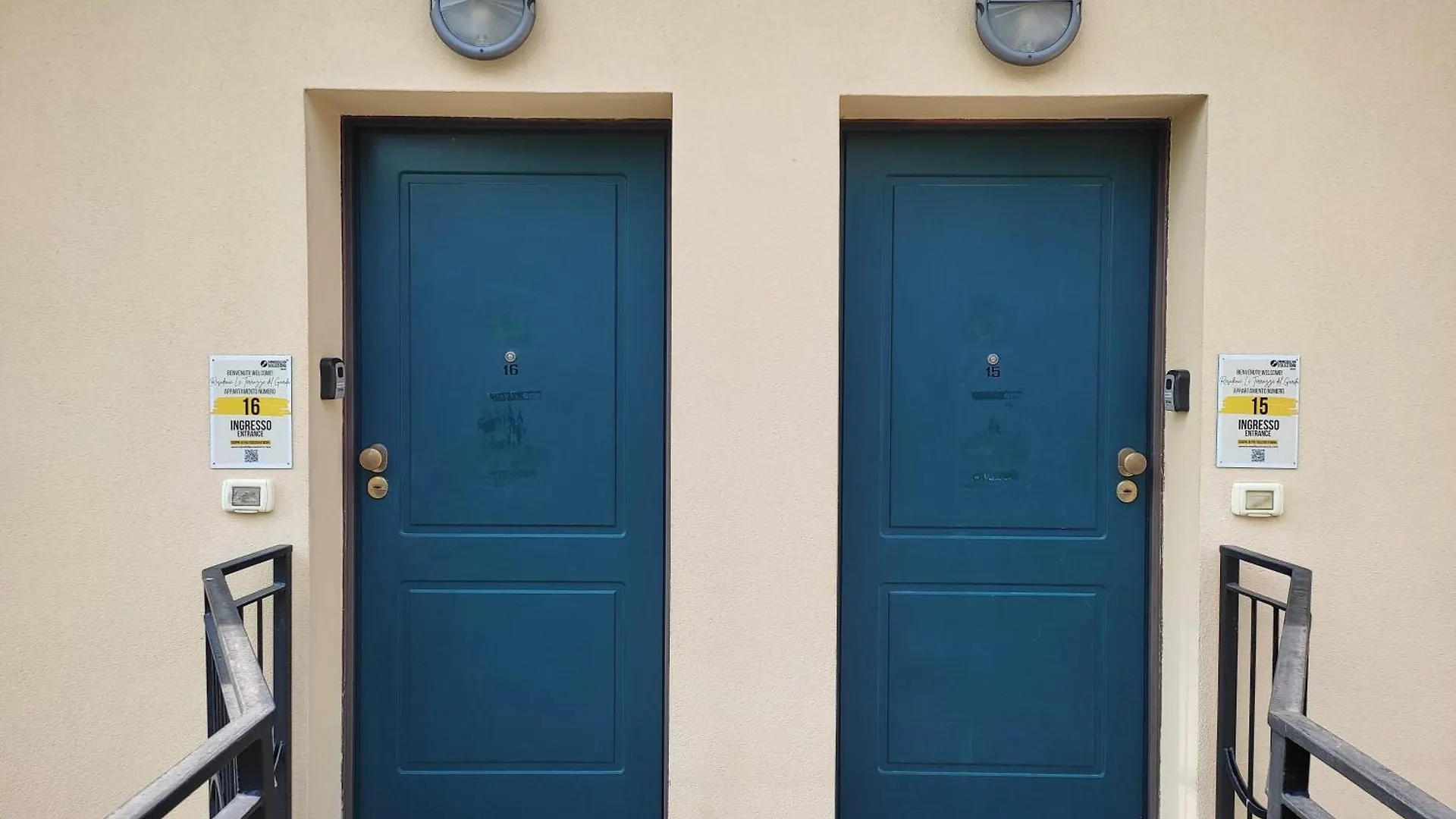Aparthotel Le Terrazze Del Garda - Immobili E Soluzioni Rent Manerba del Garda 0*,  Italia
