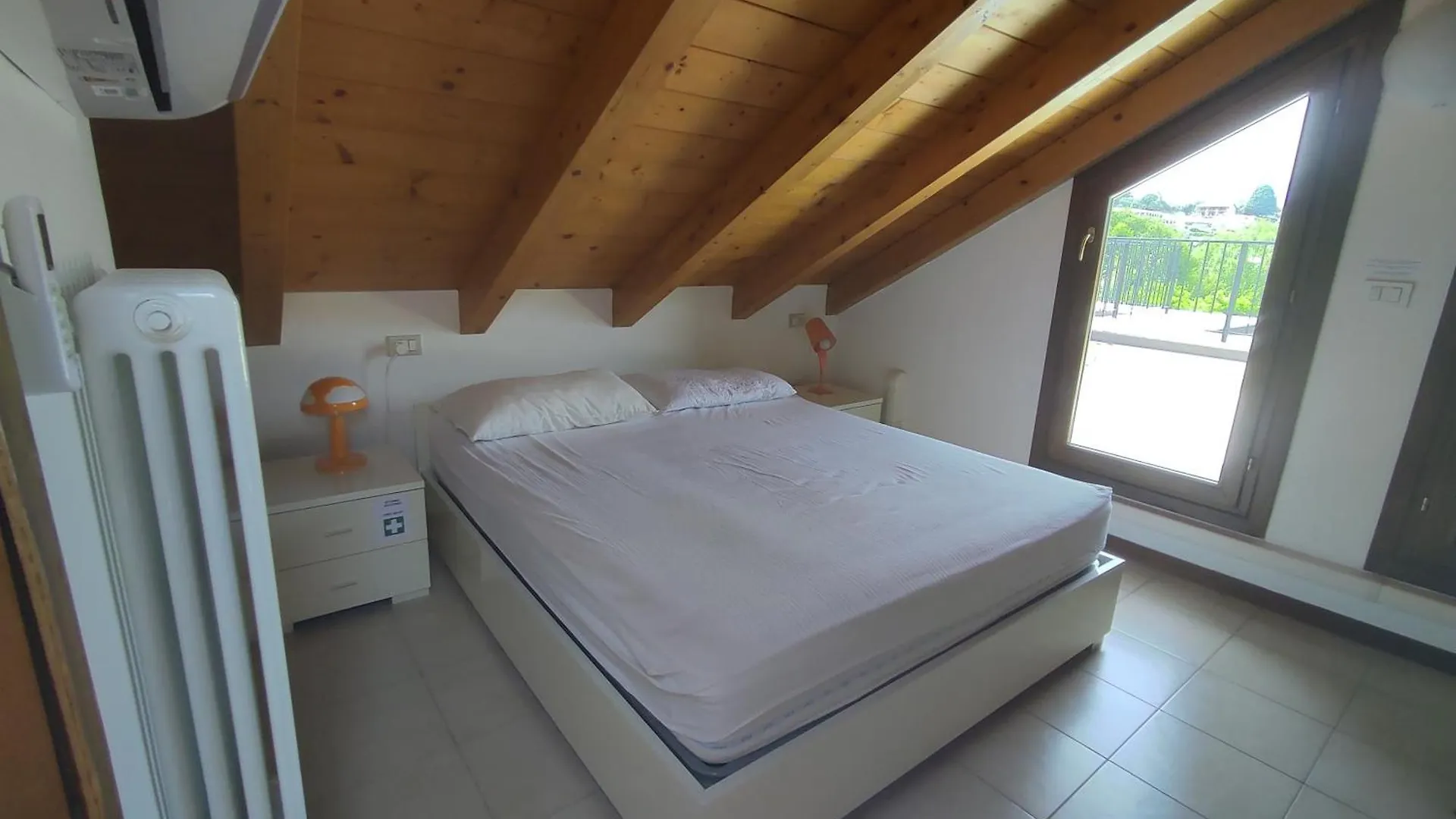 アパートホテル ホテル Le Terrazze del Garda - Immobili e Soluzioni Rent Raffa