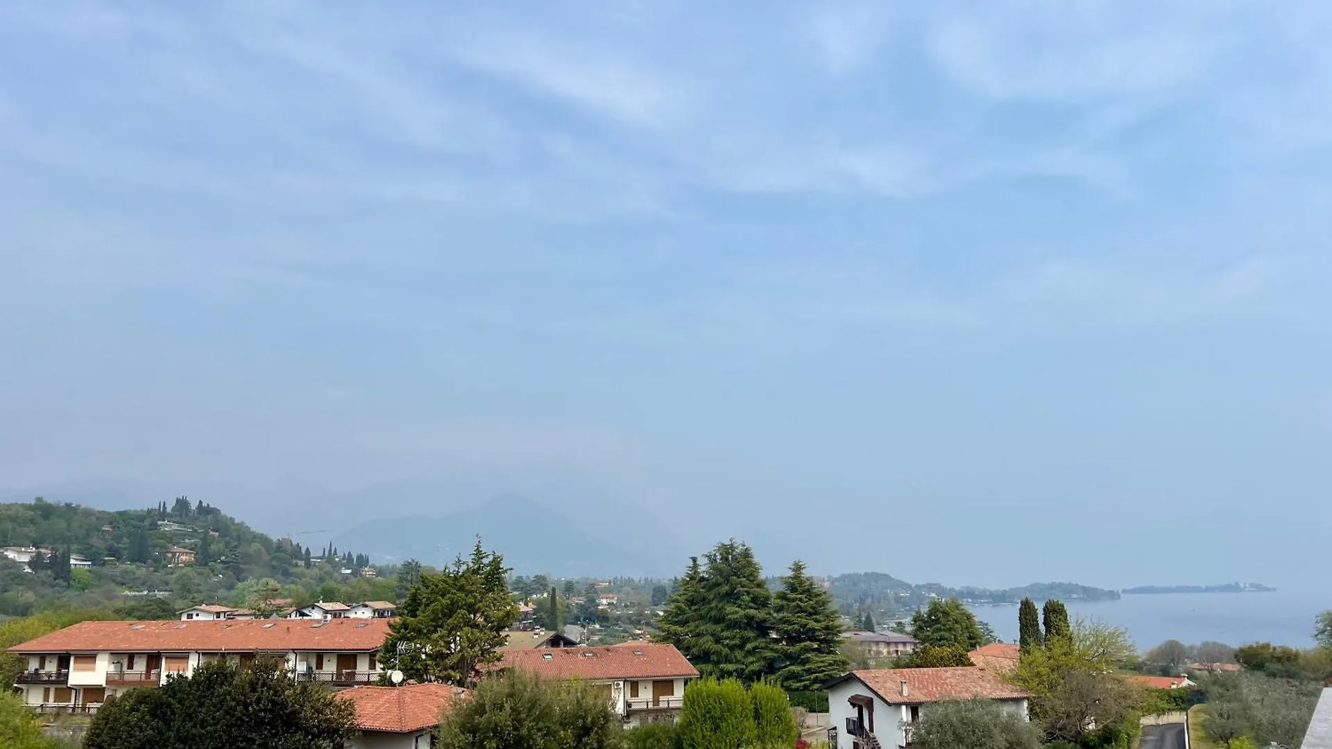 ホテル Le Terrazze del Garda - Immobili e Soluzioni Rent Raffa アパートホテル