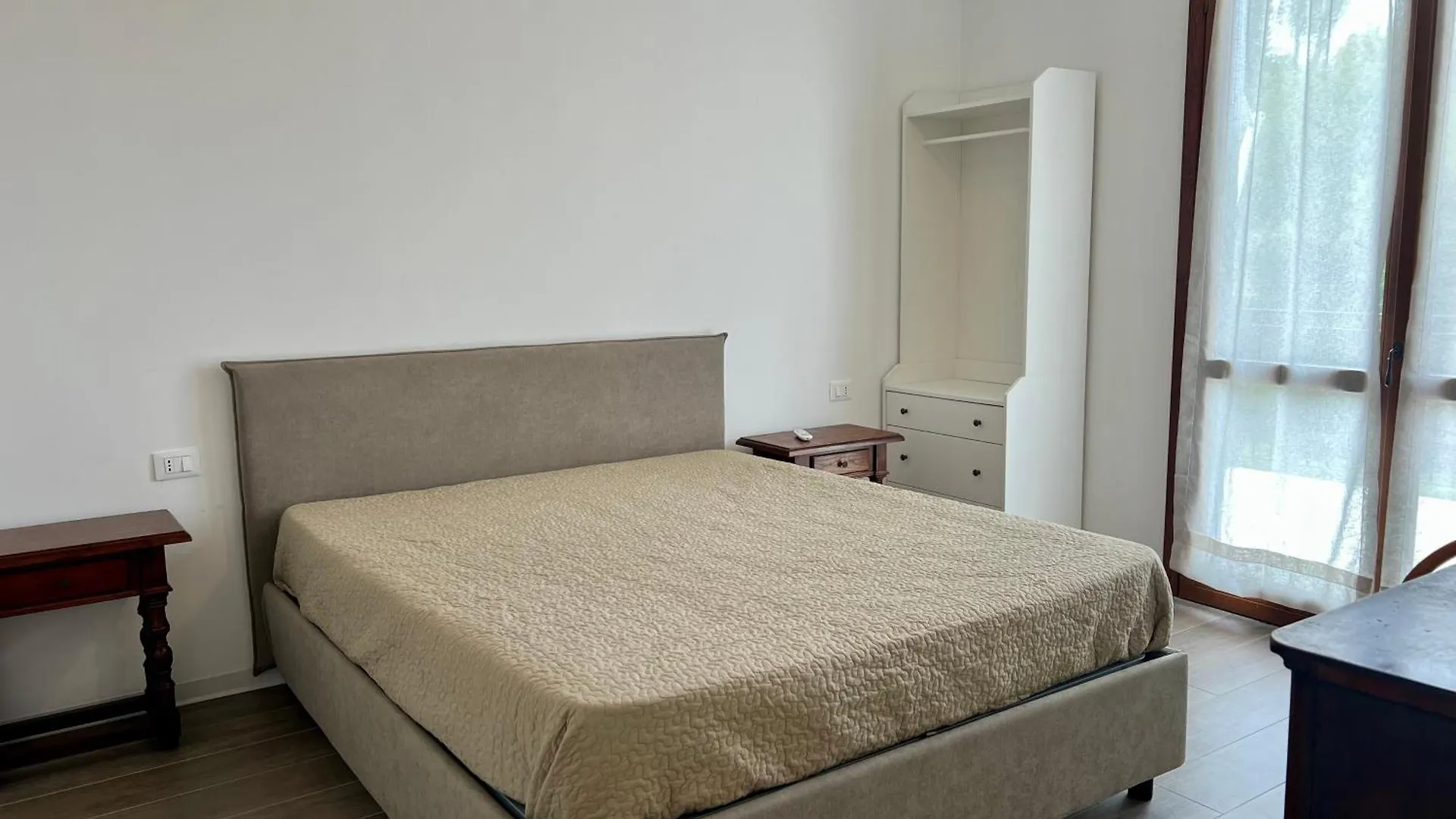 ホテル Le Terrazze del Garda - Immobili e Soluzioni Rent Raffa 0*,  イタリア