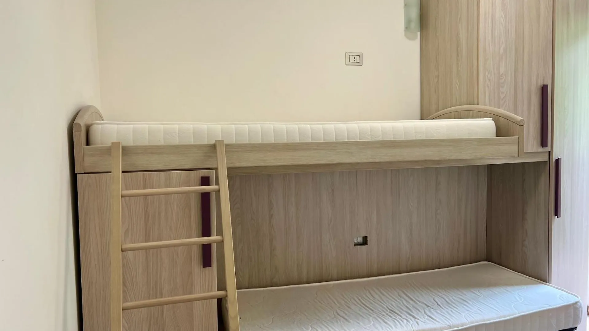 Aparthotel Le Terrazze Del Garda - Immobili E Soluzioni Rent Manerba del Garda 0*,